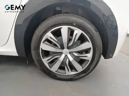 Photo 10 Peugeot 208  Electrique 50 kWh 136ch