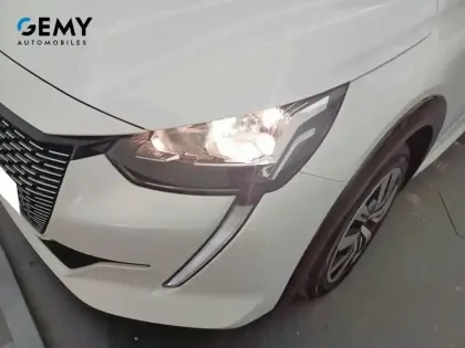 Photo 15 Peugeot 208  Electrique 50 kWh 136ch