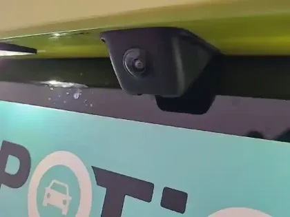 Photo 30 Peugeot 208  Hybrid 100 e-DCS6