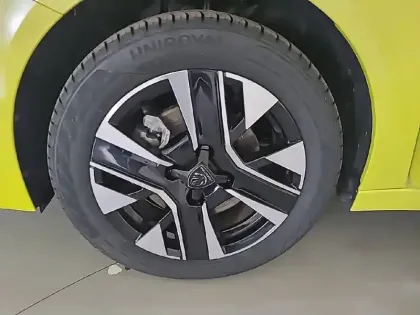 Photo 12 Peugeot 208  Hybrid 100 e-DCS6