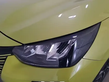 Photo 15 Peugeot 208  Hybrid 100 e-DCS6