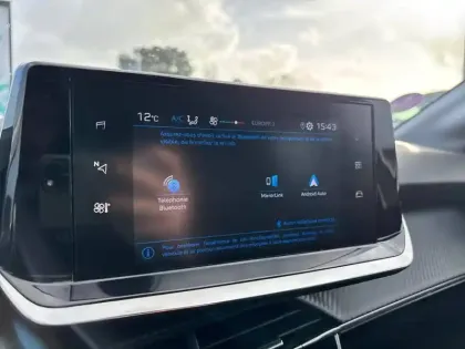 Photo 19 Peugeot 208  PureTech 75 S&S BVM5