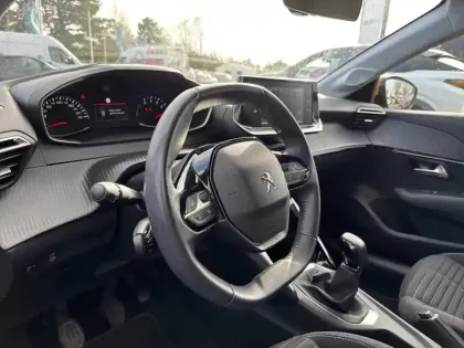 Photo 8 Peugeot 208  PureTech 75 S&S BVM5