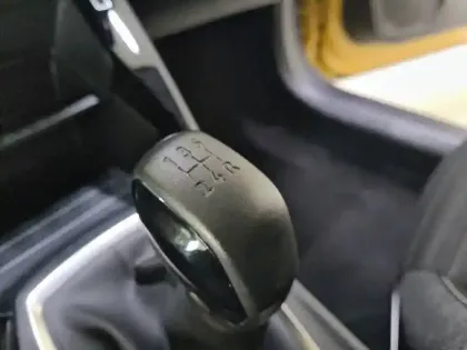 Photo 64 Peugeot 208  PureTech 75 S&S BVM5