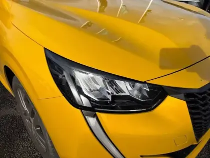 Photo 15 Peugeot 208  PureTech 75 S&S BVM5