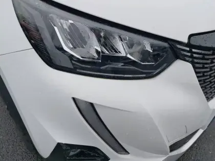 Photo 15 Peugeot 2008  PureTech 100 S&S BVM6