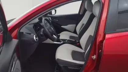 Photo 13 Mazda 2 Mazda 1.5L e-SKYACTIV G M Hybrid 115ch