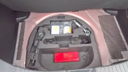 Photo 10 Mazda 2 Mazda 1.5L e-SKYACTIV G M Hybrid 115ch