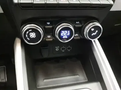 Photo 121 Renault Clio  TCe 90