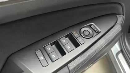 Photo 12 Kia Sportage  Hybride 239 ch BVA6