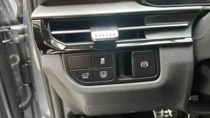 Photo 17 Kia Sportage  Hybride 239 ch BVA6