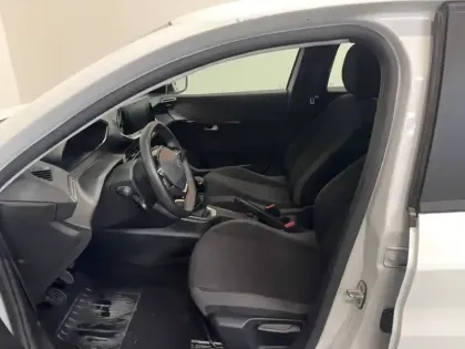 Photo 44 Peugeot 208  PURETECH 75 S&S BVM5