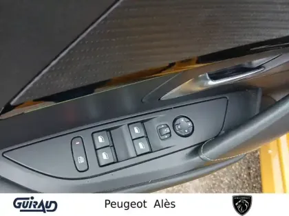 Photo 12 Peugeot 208 Gén. II Ph1 NG GT 5