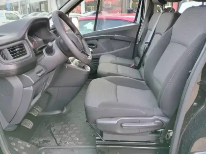 Photo 11 Renault Trafic  L1 dCi 150 Energy S&S