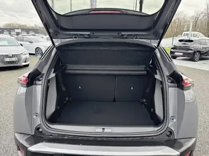 Photo 69 Peugeot 2008  Hybrid 145 e-DCS6