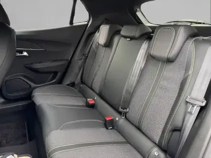 Photo 53 Peugeot 2008  Hybrid 145 e-DCS6