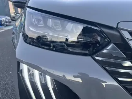 Photo 15 Peugeot 2008  Hybrid 145 e-DCS6