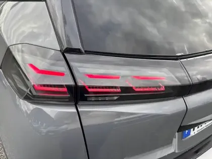 Photo 36 Peugeot 2008 Gén. II Ph2 GT 5