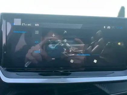 Photo 19 Peugeot 2008  Hybrid 145 e-DCS6