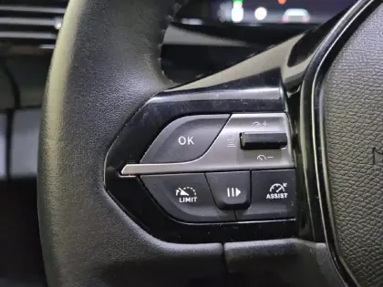 Photo 26 Peugeot 308 Gén. III Ph1 Allure 5