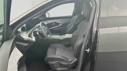 Photo 54 Peugeot 3008  Hybrid 145 e-DCS6