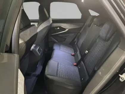 Photo 33 Peugeot 3008  Hybrid 145 e-DCS6