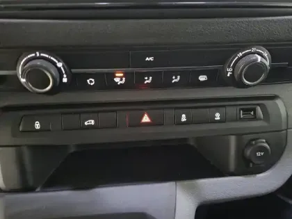 Photo 21 Citroën Jumpy  FOURGON M BLUEHDI 115 S&S BVM6