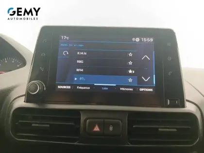 Photo 13 Peugeot Partner  FOURGON STANDARD 650 KG BLUEHDI 100 S&S BVM6