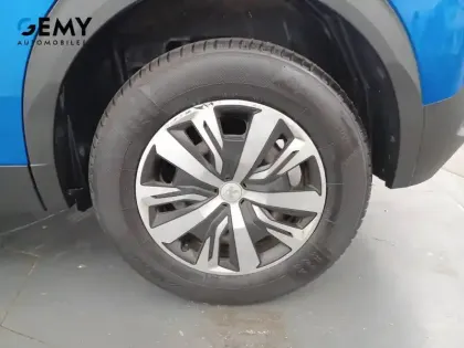 Photo 50 Peugeot 2008  BlueHDi 100 S&S BVM6