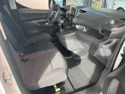 Photo 38 Citroën Berlingo  VAN TAILLE M 650KG BLUEHDI 100 S&S BVM6