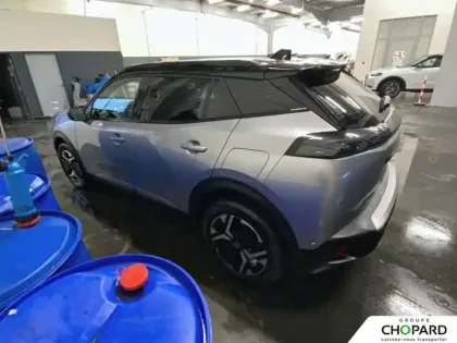 Photo 6 Peugeot 2008  PureTech 130 S&S EAT8