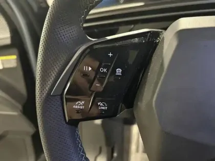 Photo 19 Peugeot 3008  Hybrid 145 e-DCS6