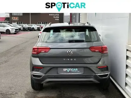 Photo 16 Volkswagen T-roc  1.0 TSI 115 Start/Stop BVM6