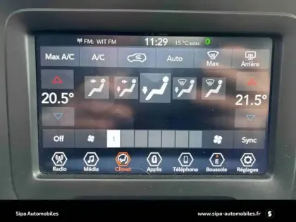 Photo 16 Jeep Renegade  1.3 GSE T4 150 ch BVR6