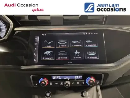 Photo 55 Audi Q3  35 TFSI 150 ch S tronic 7