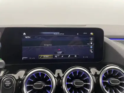 Photo 20 Mercedes GLA  250 e 8G-DCT