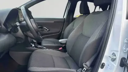 Photo 32 Toyota Yaris  Cross Hybride 130h 2WD