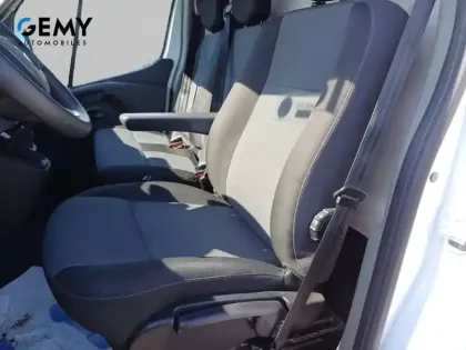 Photo 8 Renault Master  FGN TRAC F3500 L3H3 BLUE DCI 135