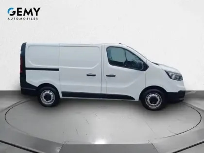 Photo 41 Renault Trafic  FG BLUE DCI 130 L1H1 3T GSR2