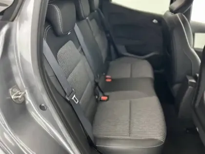 Photo 24 Renault Clio  E-Tech full hybrid 145