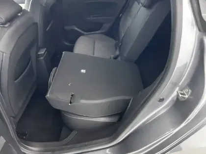 Photo 38 Renault Clio  E-Tech full hybrid 145