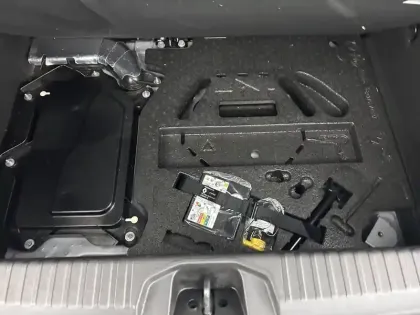 Photo 36 Renault Clio  E-Tech full hybrid 145