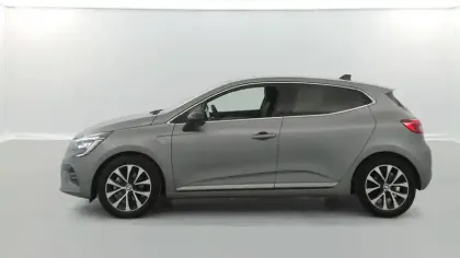 Photo 10 Renault Clio  E-Tech full hybrid 145