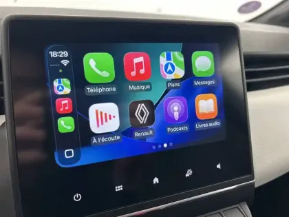 Photo 33 Renault Clio  E-Tech full hybrid 145