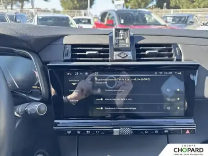 Photo 19 DS DS 7  Hybride Rechargeable E-Tense 225 EAT8