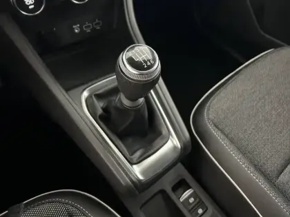 Photo 83 Renault Captur  TCe 90 - 21