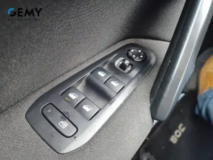 Photo 29 Peugeot 308 Gén. II Ph2 NG Style 5