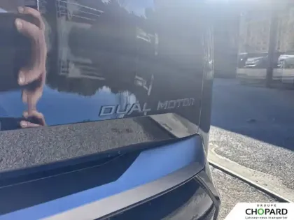 Photo 46 Peugeot 5008  Electrique 325 ch 73 kWh 4x4