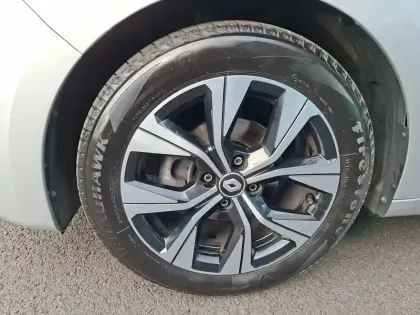 Photo 57 Renault Clio Gén. V (BJA) Ph1 NG Evolution 5