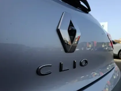 Photo 67 Renault Clio Gén. V (BJA) Ph1 NG Evolution 5